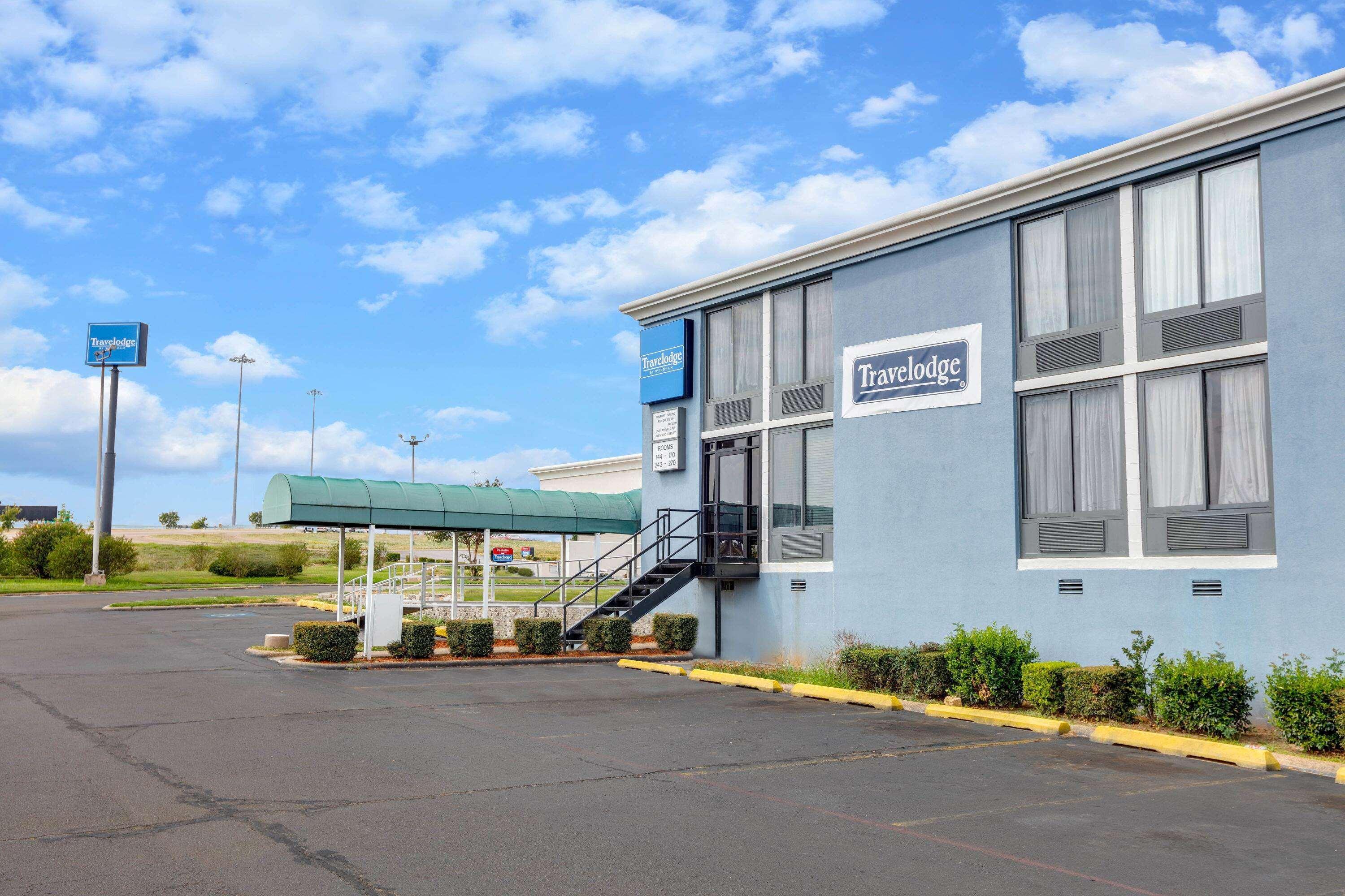Travelodge By Wyndham Texarkana Ar Exterior foto
